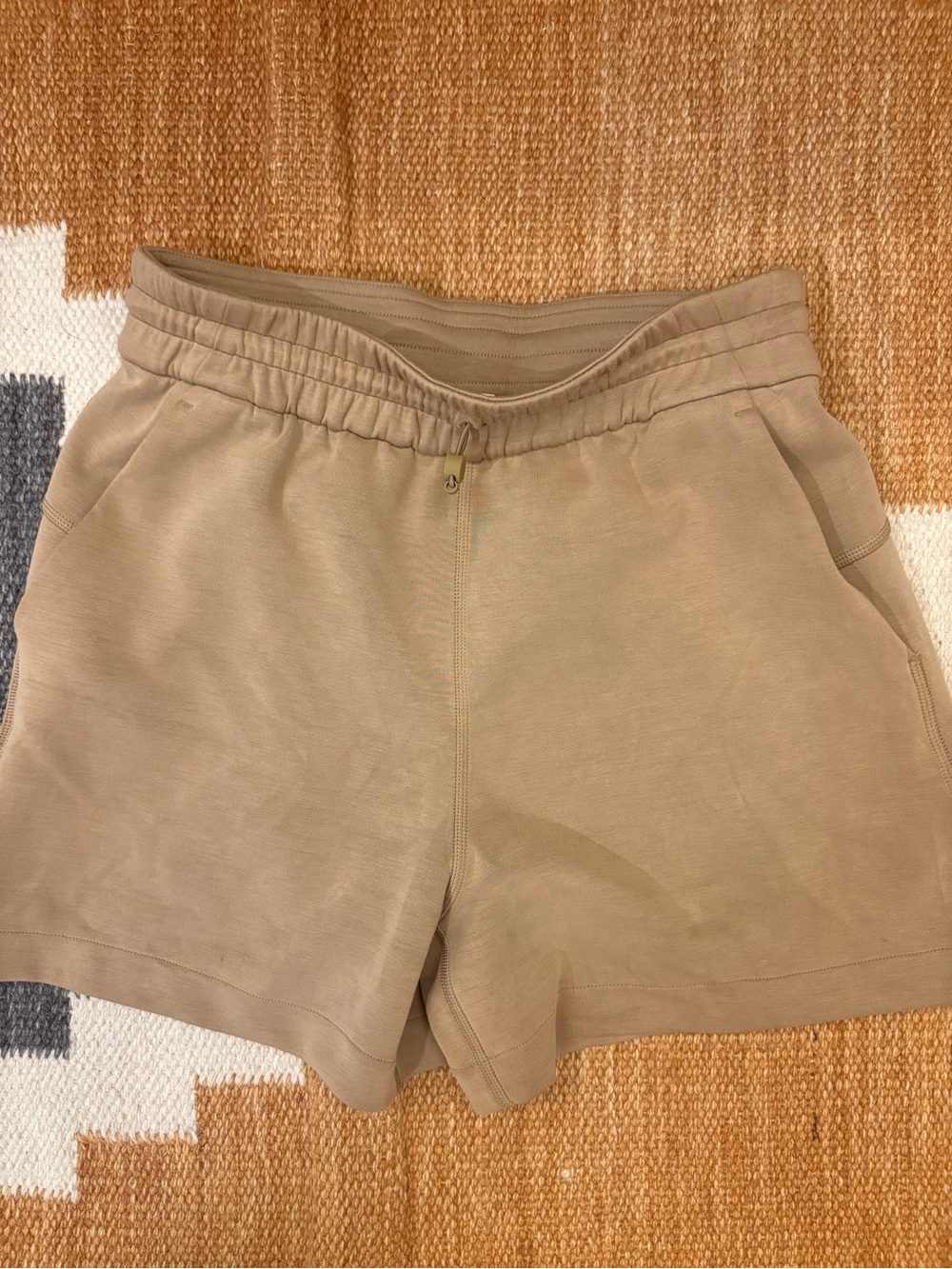 Lululemon soft stream short